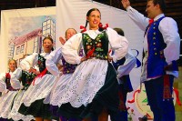 Folklore avec la Pologne au 12e festival des Epouvantails de Meyrals dimanche 25 juillet