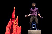 Théâtre burlesque Mamouth toujours au Centre d'accueil de la Préhistoire des Eyzies vendredi 30 juillet 20h30
