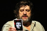Le crépuscule du Che lundi 1er août 2011 au Jardin des Enfeus à 21h45 dans le festival des Jeux du Théâtre de Sarlat - Photos Manuel Pascual